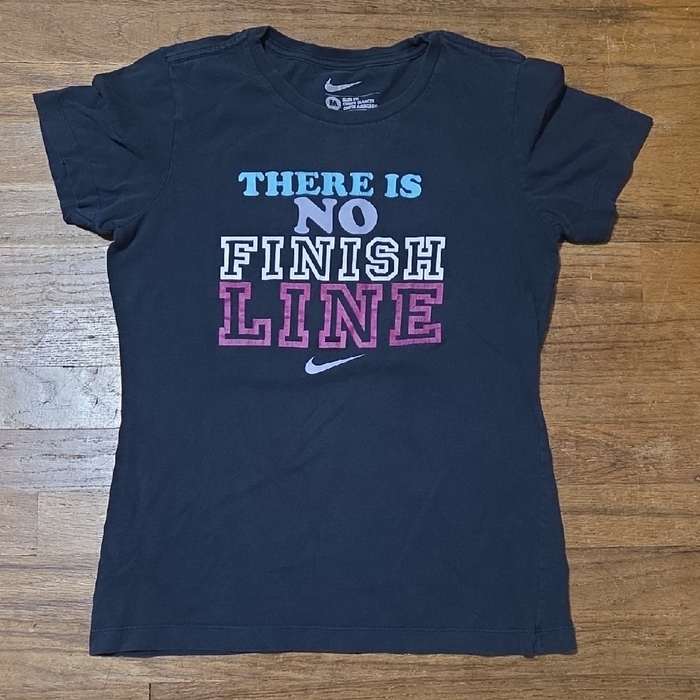 🔵3/$13 Nike Slim Fit Graphic Tee